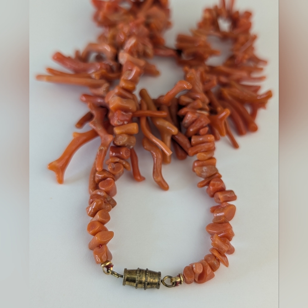 19" Antique 35.5mm Graduated Natural Orange Mediterranean Branch Coral Necklace - Picture 6 of 10